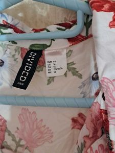 H&amp;M Floral Top