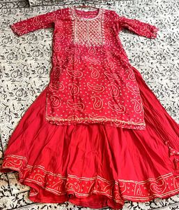 Red Paisley Print Kurta Skirt Set. Size- XL