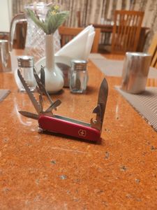 Victorinox Huntsman Swiss Army Knife 🛠️