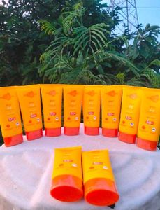 1 Pack ❤️ Aqualogica Glow Sunscreen ✅