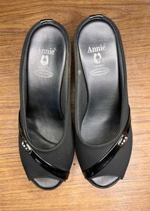 Black Casual Sandals With Heels