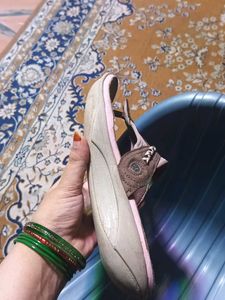 Hush Puppies Pink Flats - Size 6