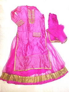 Unique Combo Of Different Clothes