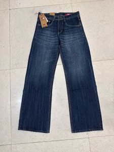Levi&#39;s Denim Jeans(28 Waist)