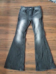 This Flare Jeans