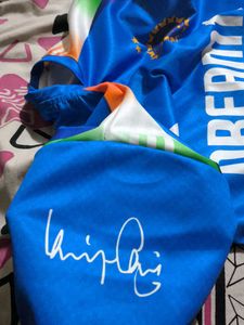 India T20 World Cup Virat Kohli Sign Jersey