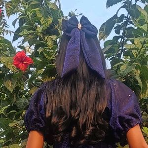 Sparkly Blue Hair Bow with stone work 🤩