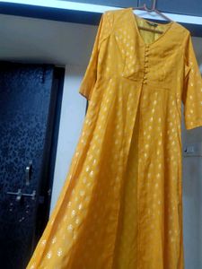 INDYA Women&#39;s Elegant Mustard Kurta
