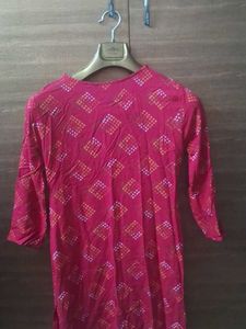 MAX red Kurta For Women