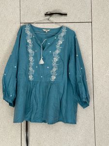 And Blue Top