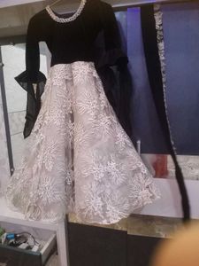 Dizining Gown&duptta