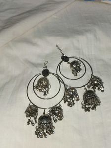 Earings