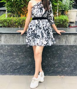 Stylish Fashionable Women Dress