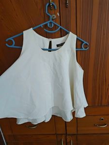Elegant White Sleeveless Top