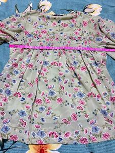 Floral Print Women’s Tunic Top - Stylish &amp; Comfort