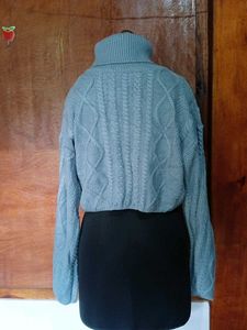 crop jumper