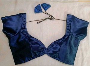 1 Hook Backless Deep Neck Non Padded Blouse