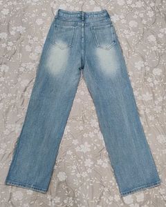 Wide Leg Light Wash Jeans