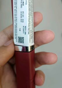 L'Oreal Rouge Signature Lipstick