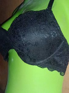 Push-Up Bra