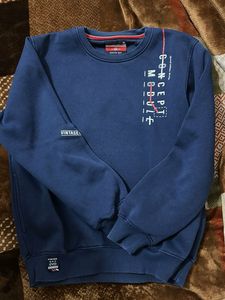 Stylish Blue Graphic Print Sweatshirt