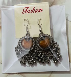 Fashion Dangle Earrings Only 1 Pair