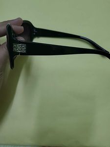 Black Cat-Eye Sunglasses