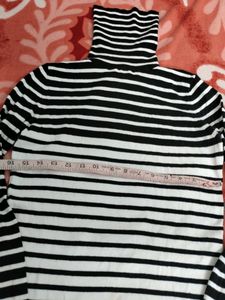 Black And White Lining Sweater