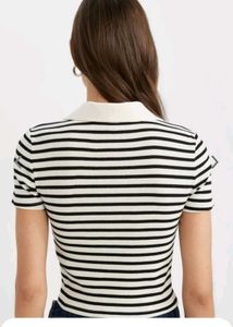 DEFACTO COLLAR CROP TOP