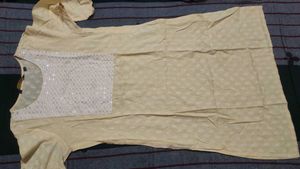 Combo of 4 Avasa Kurtis