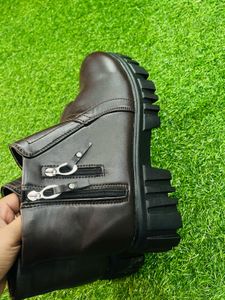 brown 🥾 boots brand new unused