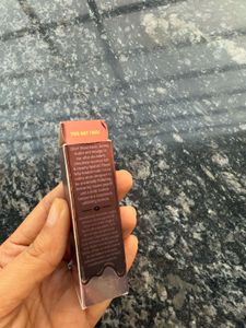 Too Faced Cocoa Bold Creme Lipstick ( Milk Shake))