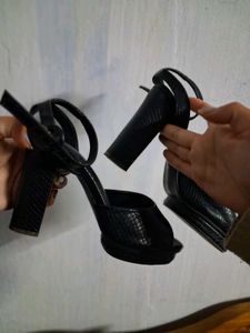 Reptilian Black Chunky Platform Heels(3.5 -4 inche