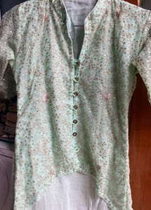Embroidered georgette kurta