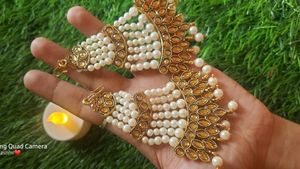 Mallikajaan Gold Toned Earrings🤍