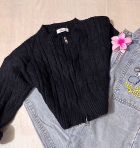 Cute Black Cropped Cardigan