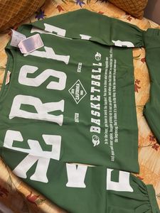 DressBerry Green Graphic Tee