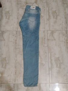 TRENDY BLUE JEANS