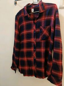 Gap Red And Blue Cheques Shirt At Discount