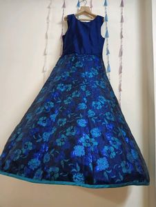 Ethnic Gown With Removable Jacket 💙