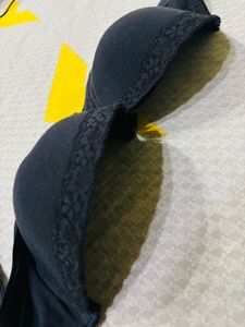 Black Bra - 34