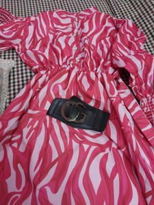 Grab Fast!! No Bargain Please..jisko Bℎi Lena H Jaldi Msg Kare...ekdum New H Gorgeous Pink Short Dress