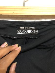 Doone Black Leggings
