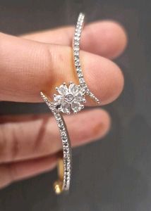 GOLD TONE AMERICAN DIAMOND KADA BRACELET