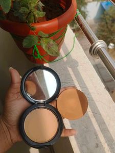 Maybelline Fit Me Compact