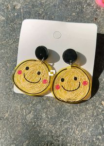 Cute Smiley Face Earring 😊