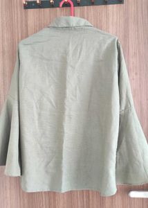 BELL SLEEVES with A concealed placket