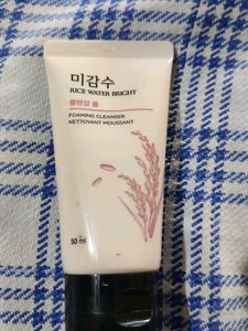 The Face Shop Rice Water Bright Foaming Cleanser