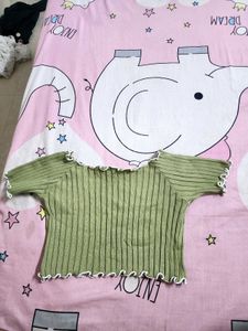Korean Top - BRAND new!