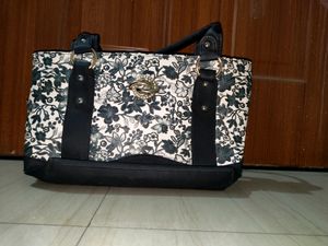 Woman Handbag Classic Black